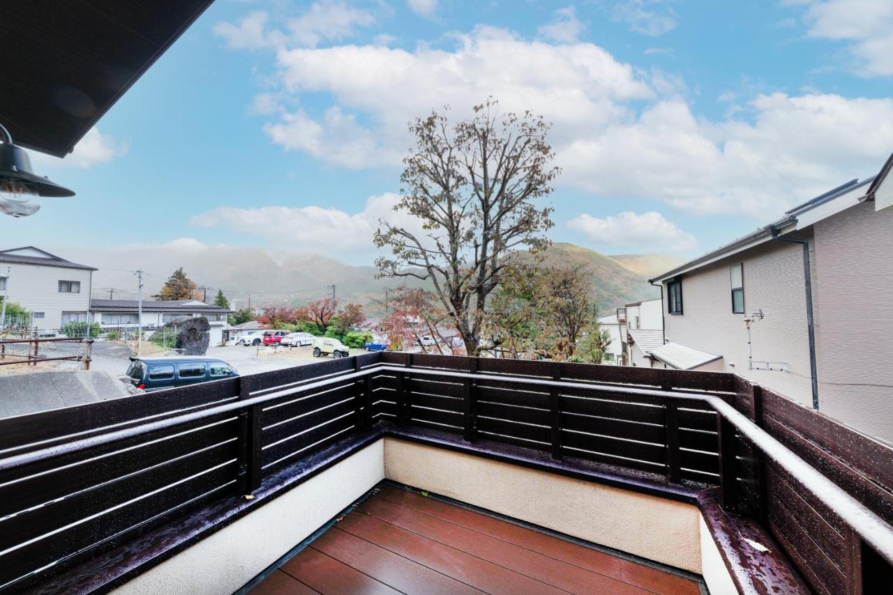 スタジオーネ 箱根強羅 East - Stagione Hakone Gora East Apartment Екстериор снимка