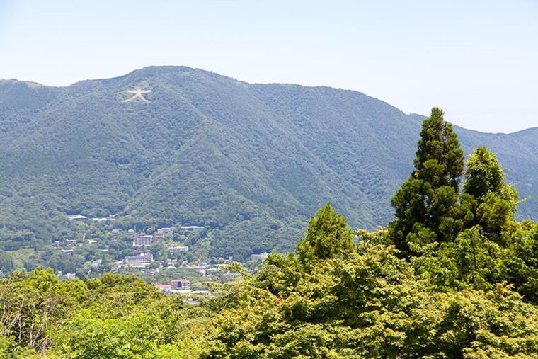 スタジオーネ 箱根強羅 East - Stagione Hakone Gora East Apartment Екстериор снимка